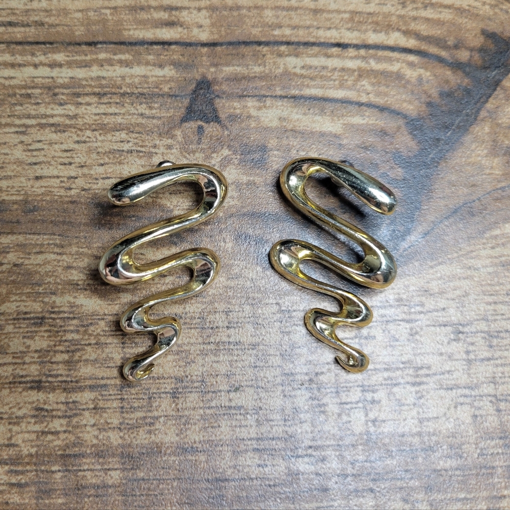 vintage 80s gold abstract earrings